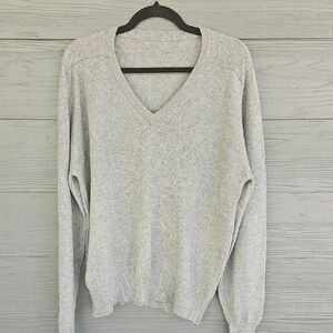 Christian Dior Scottish Cashmere Gray V-Neck Women's Sweater Size XL